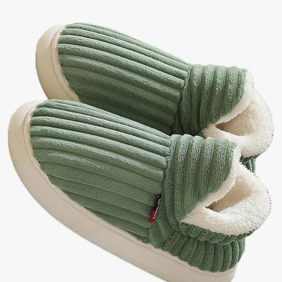 pluffi Shoes - Pluffi Cozy Green Women's Slippers. Brand NEW. Never Worn. Soft and Cozy!